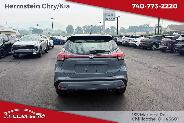 Used 2024 Nissan Kicks SR w/ SR Premium Package FWD image 26