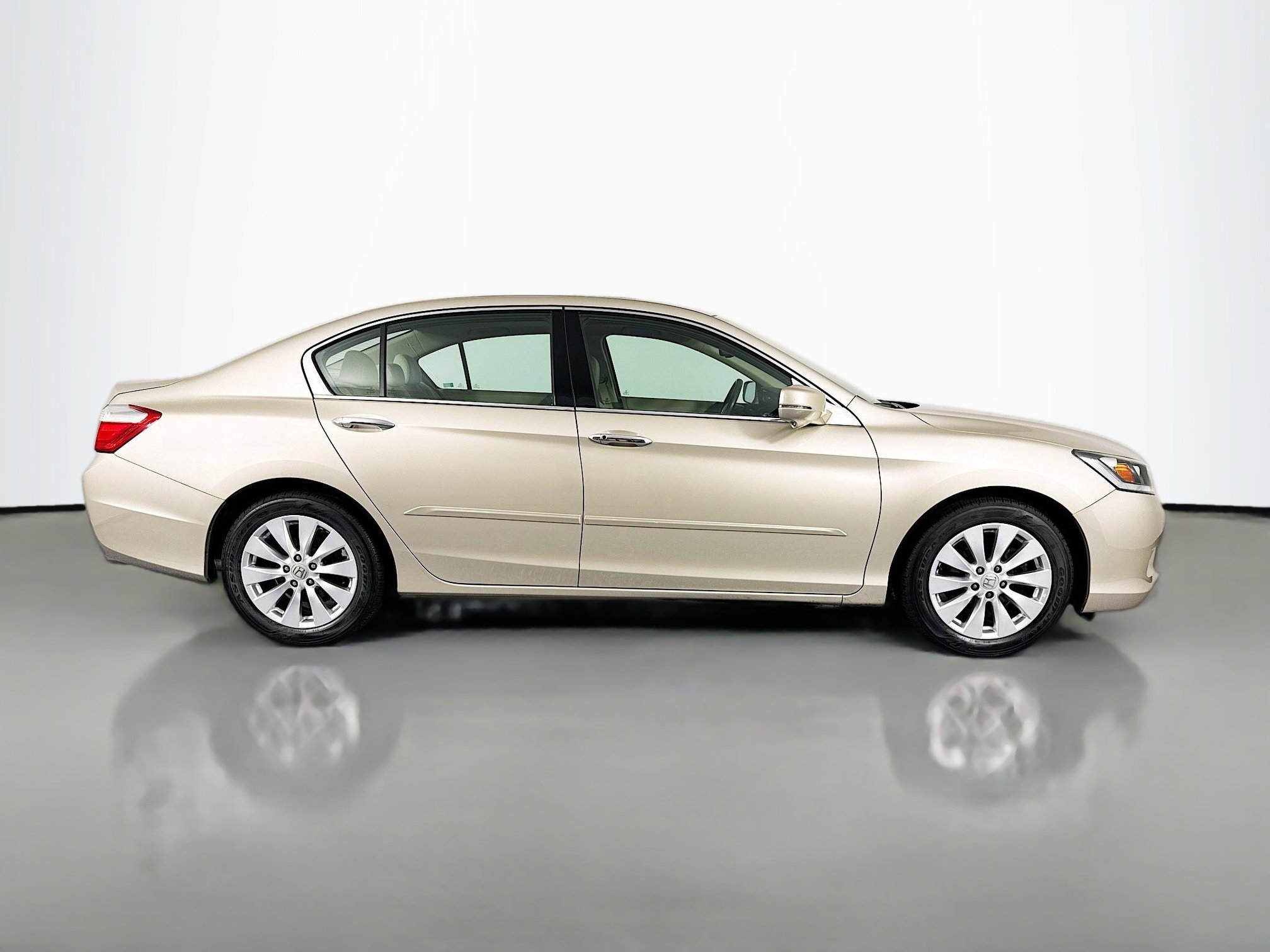 Used 2014 Honda Accord EX-L image 4