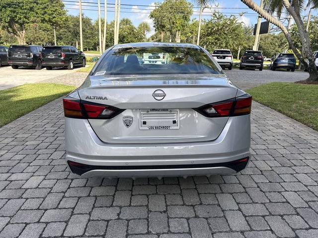Used 2025 Nissan Altima 2.5 S FWD image 35