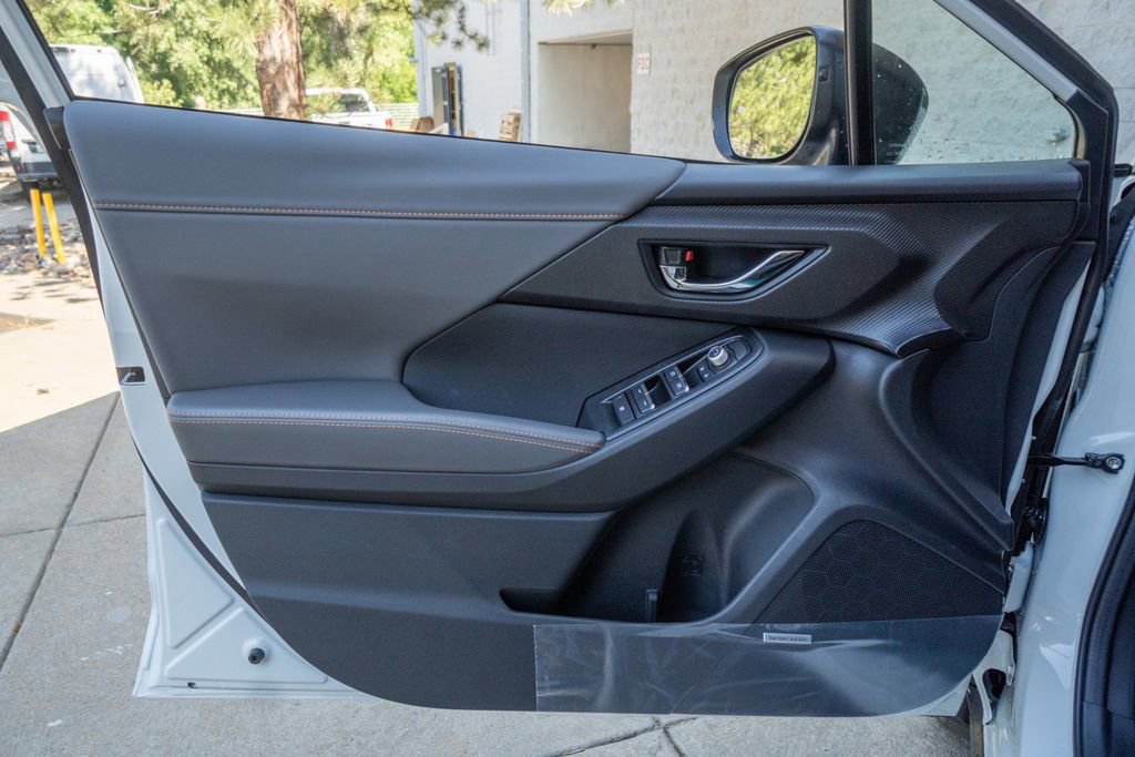 Certified 2025 Subaru Crosstrek 2.5i Limited w/ Popular Package #4A image 7