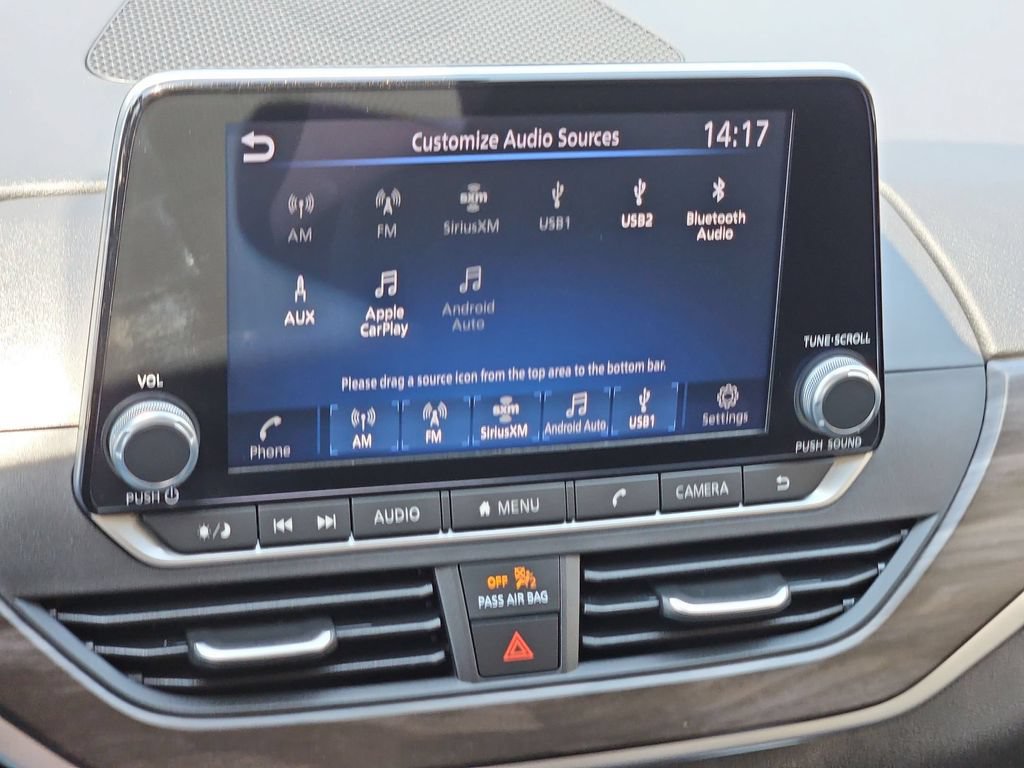 Used 2025 Nissan Altima 2.5 SV FWD image 17