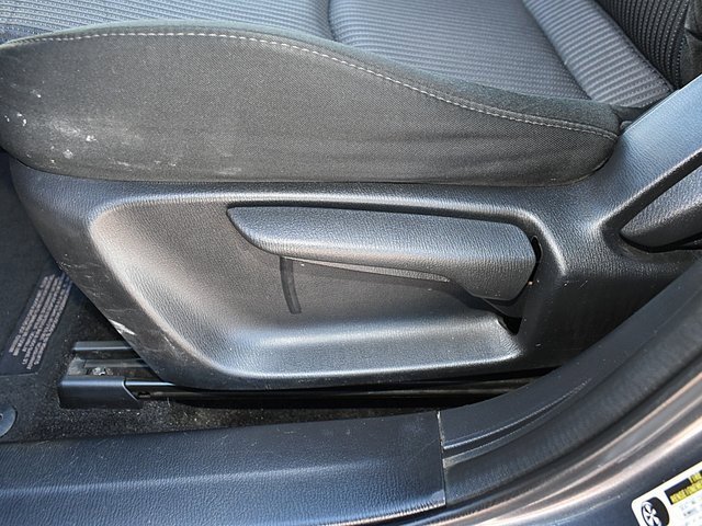 Used 2016 MAZDA MAZDA3 i Touring image 18