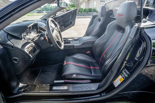 Used 2015 Aston Martin V8 Vantage GT RWD image 33