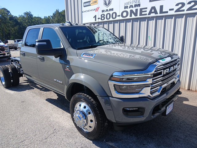 New 2027 RAM 5500 4x4 Crew Cab w/ Laramie Trim Package image 1