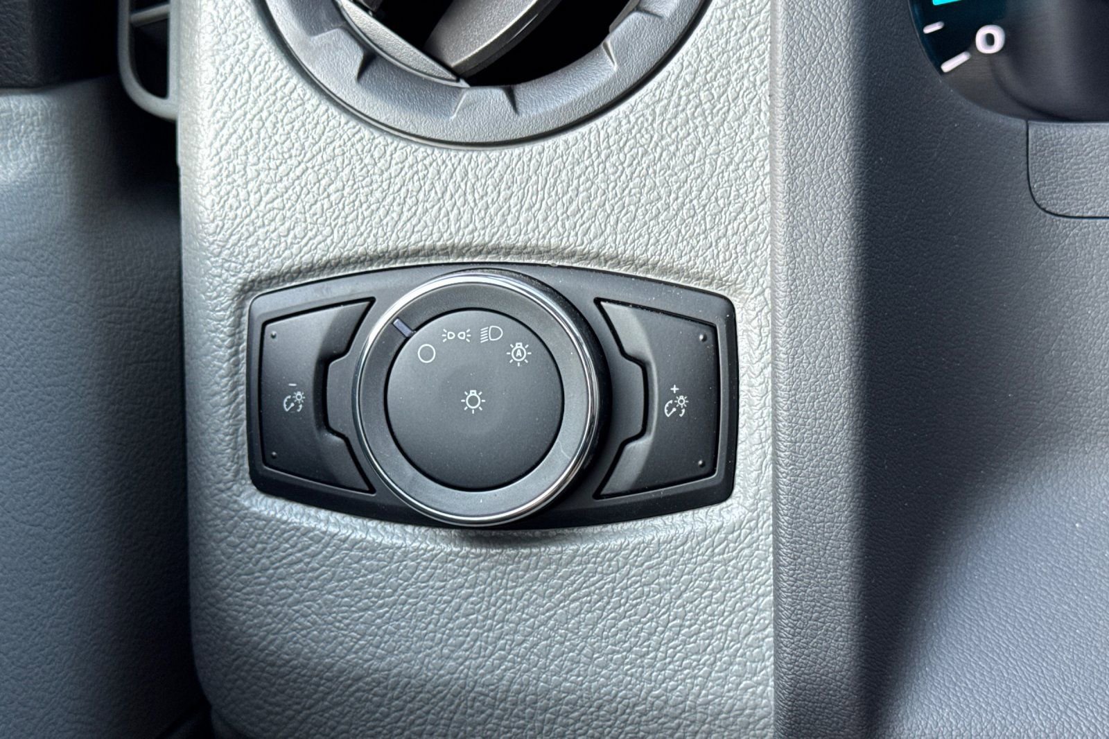 New 2026 Ford E-350 and Econoline 350 Super Duty w/ Power Equipment Group image 26