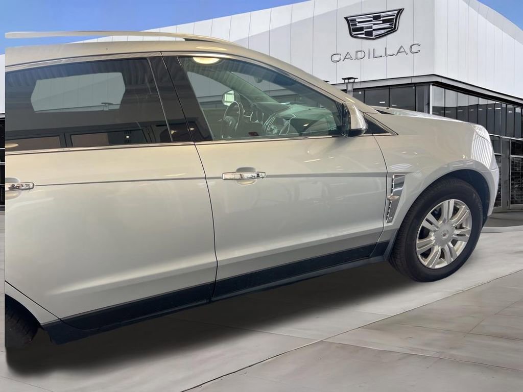 Used 2012 Cadillac SRX Luxury FWD image 3