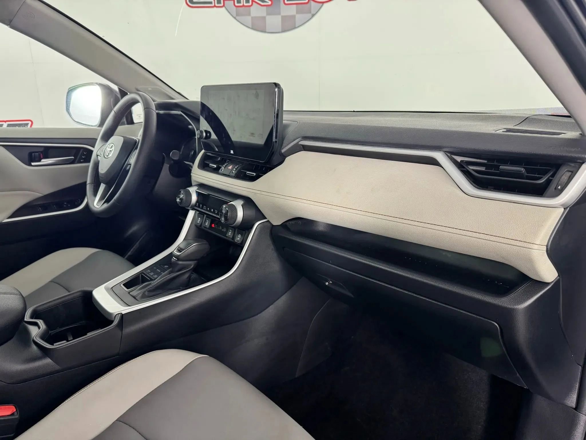Used 2025 Toyota RAV4 XLE Premium w/ Weather Package AWD/4WD image 12
