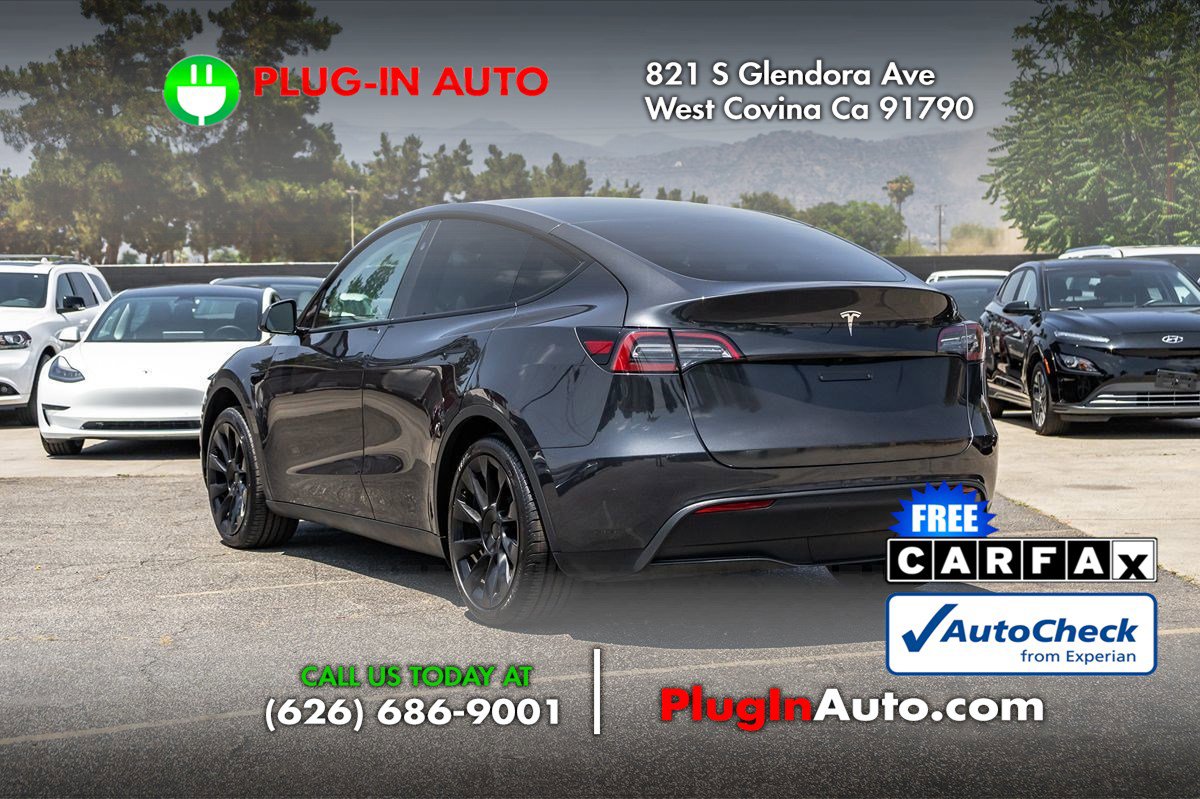 Used 2024 Tesla Model Y 2WD image 2