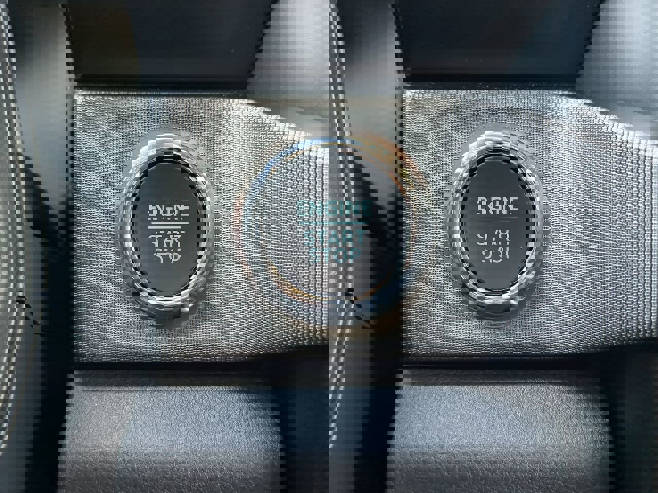 Certified 2025 Ford F450 Platinum w/ FX4 Off-Road Package image 27