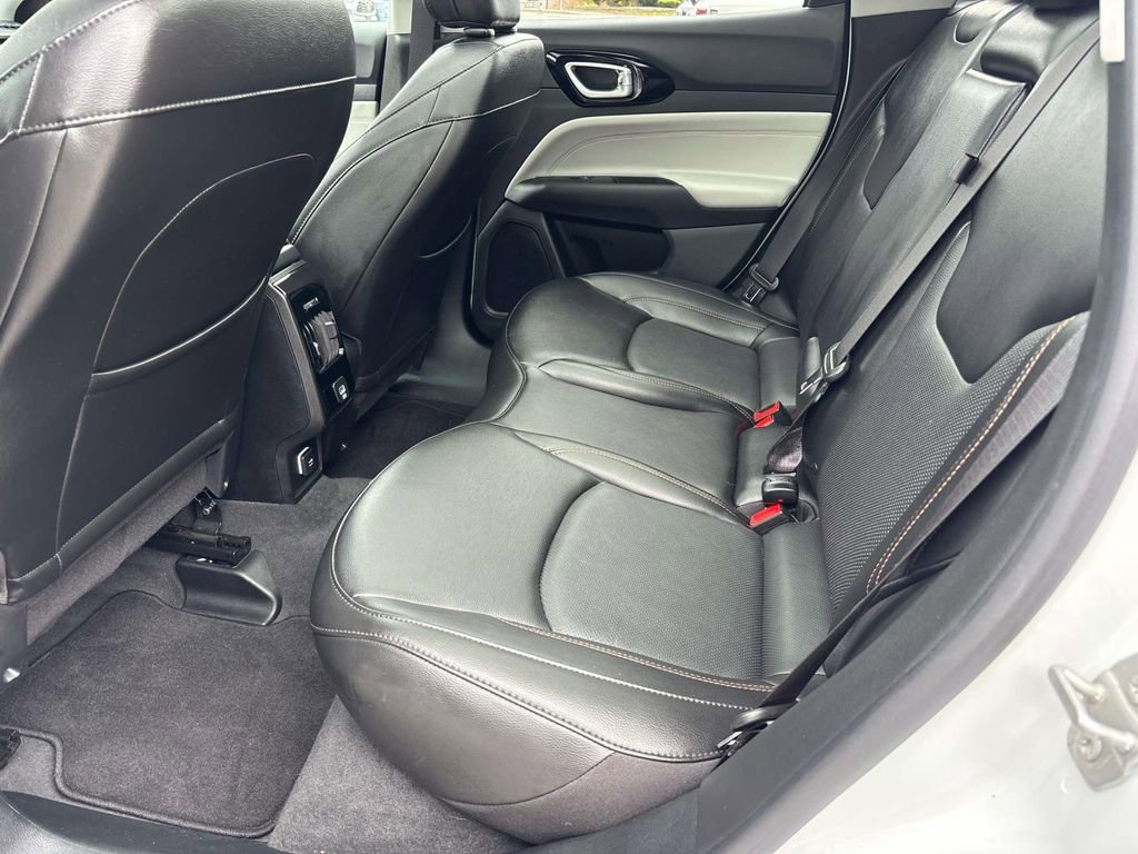 Used 2022 Jeep Compass Limited w/ Sun and Sound Group image 10