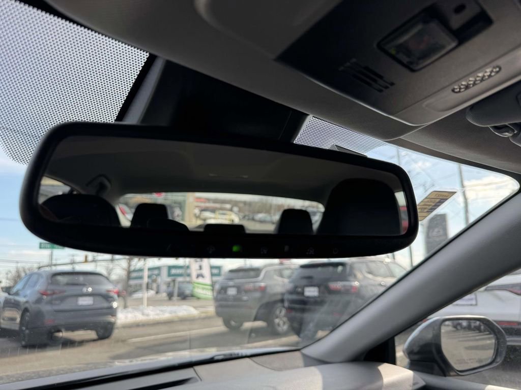 Used 2023 Toyota Camry XSE image 31