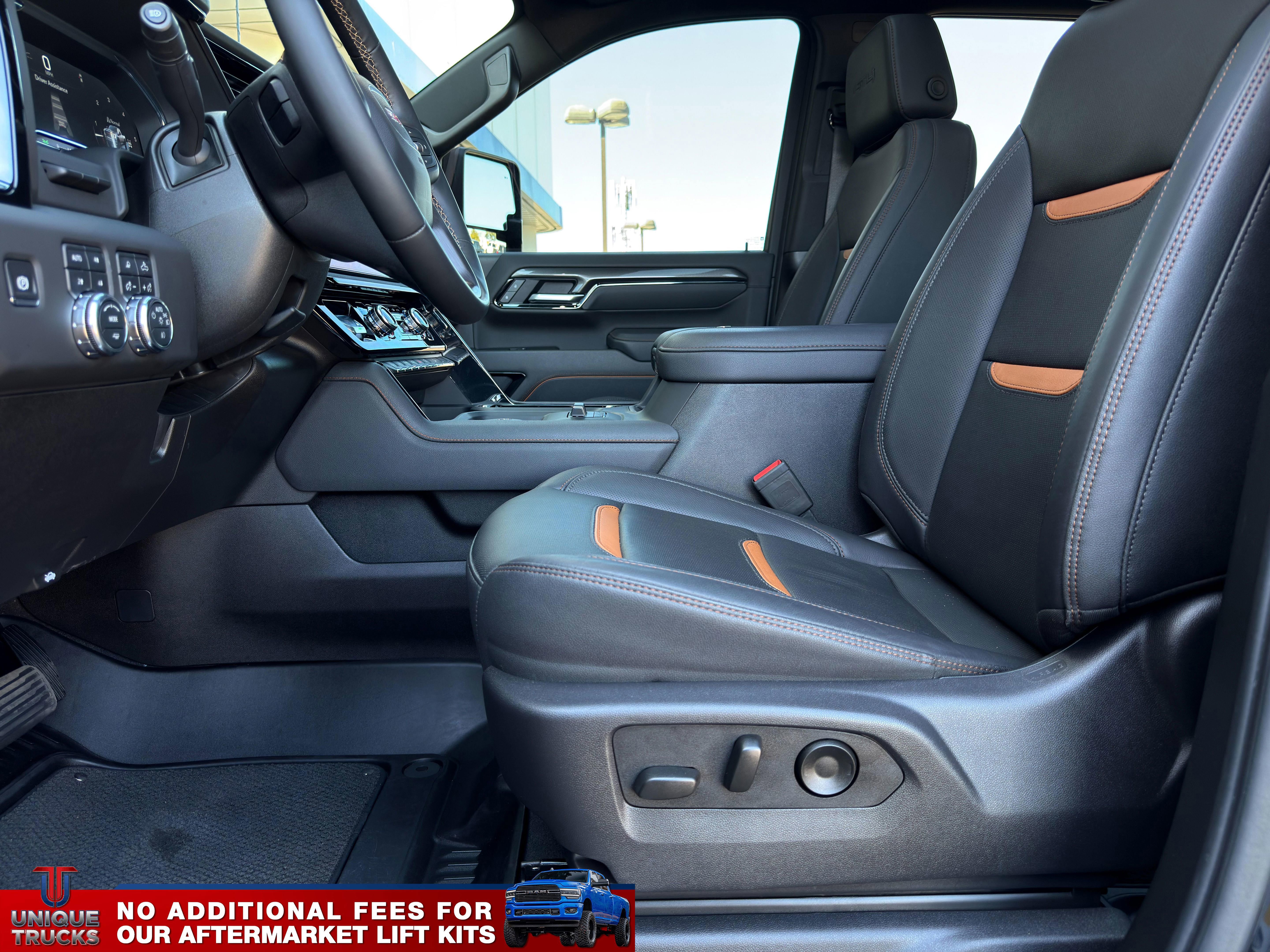 Used 2025 GMC Sierra 2500 AT4 w/ AT4 Premium Plus Package AWD/4WD image 19