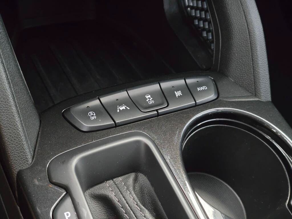 Used 2025 Chevrolet TrailBlazer LT AWD/4WD image 30