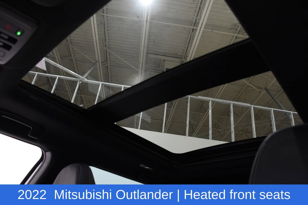Used 2022 Mitsubishi Outlander SE image 27