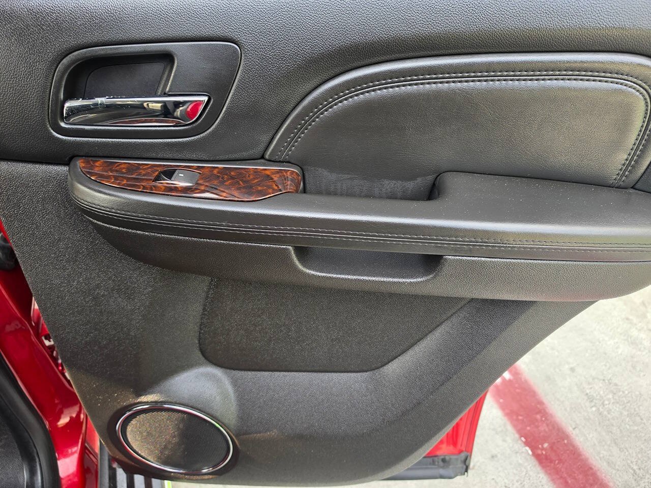 Used 2014 GMC Yukon Denali RWD image 21