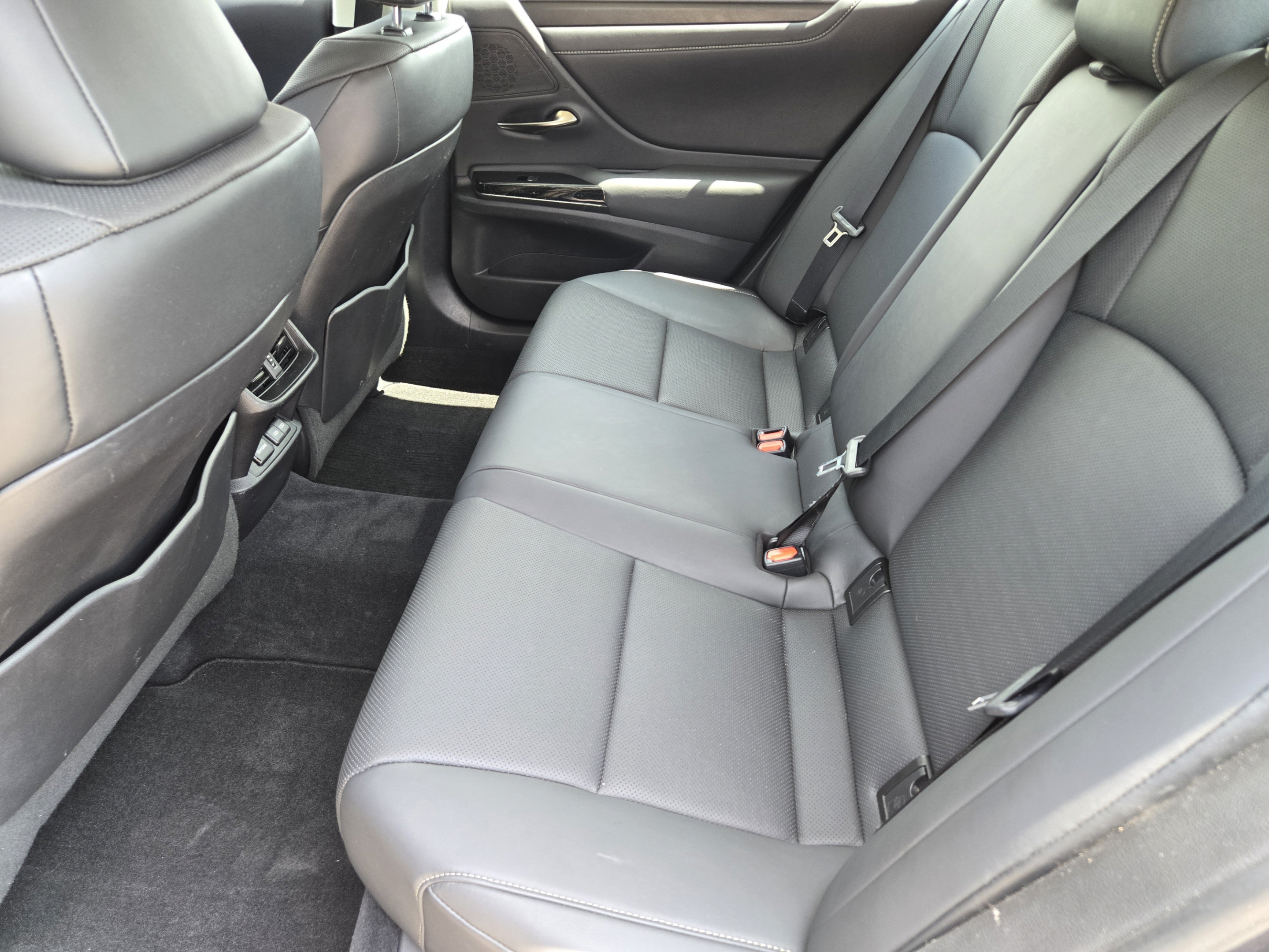 Certified 2022 Lexus ES 350 w/ Premium Package FWD image 25