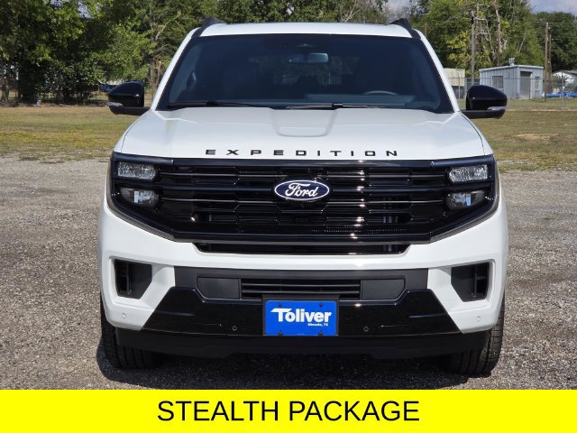 New 2027 Ford Expedition Platinum w/ Stealth Appearance Package AWD/4WD image 3