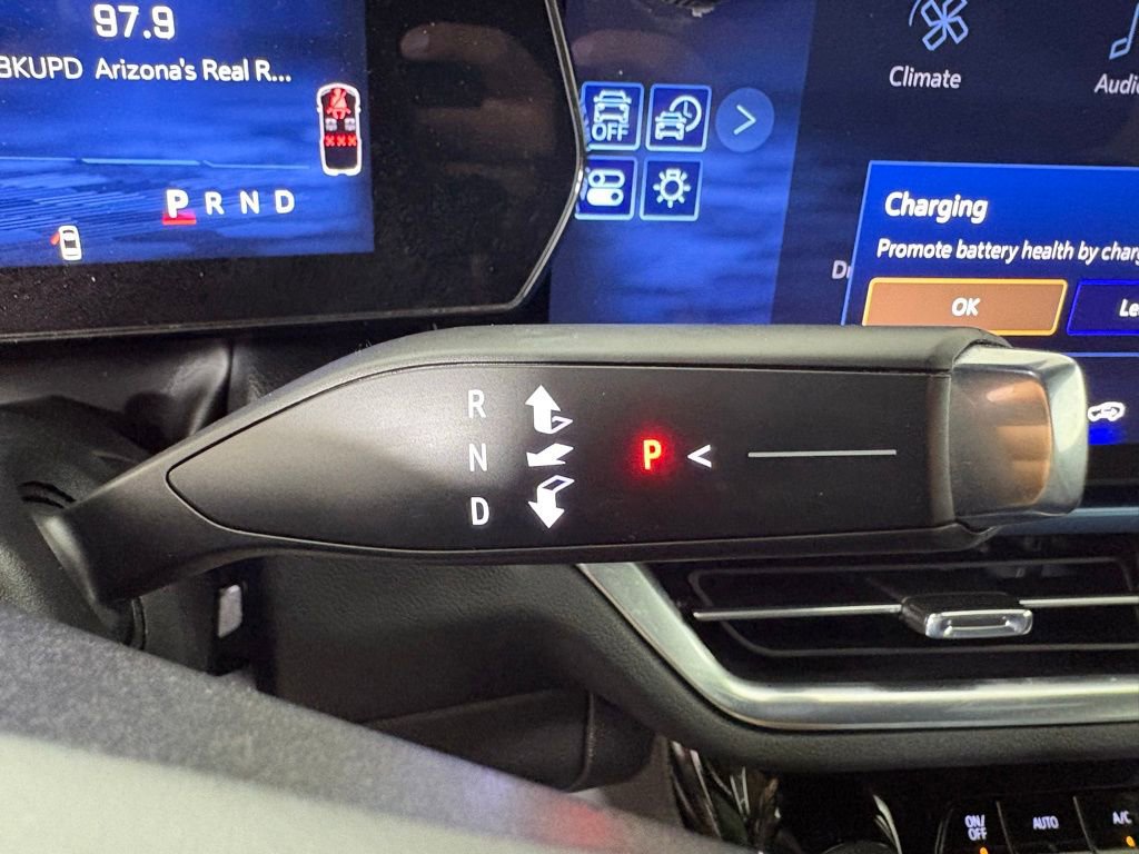 Used 2025 Chevrolet Equinox EV LT w/ Convenience Package image 30