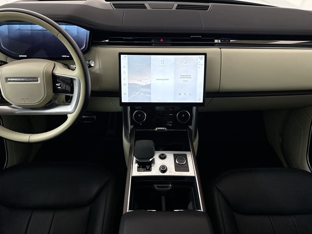 Used 2023 Land Rover Range Rover SE AWD/4WD image 14