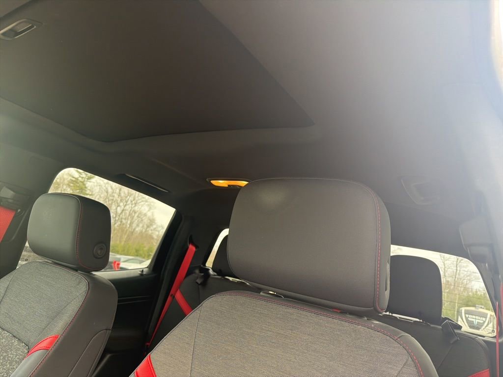 Used 2023 Chevrolet Colorado Z71 w/ Z71 Convenience Package 2 image 17