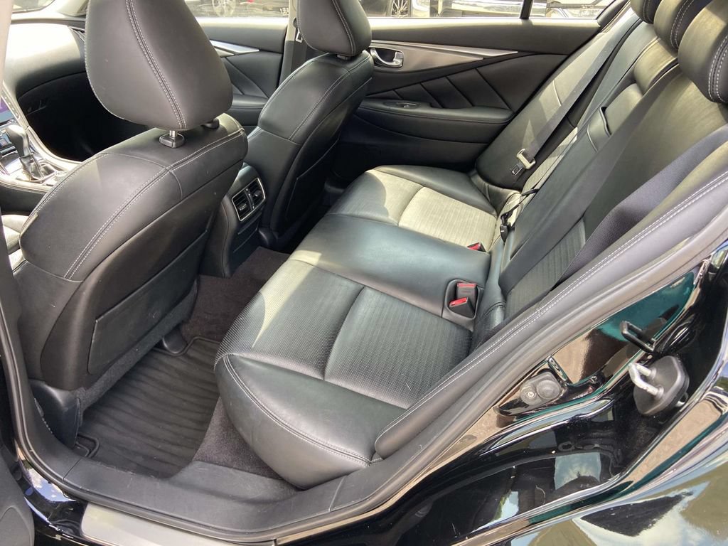 Used 2017 INFINITI Q50 Red Sport 400 RWD image 18