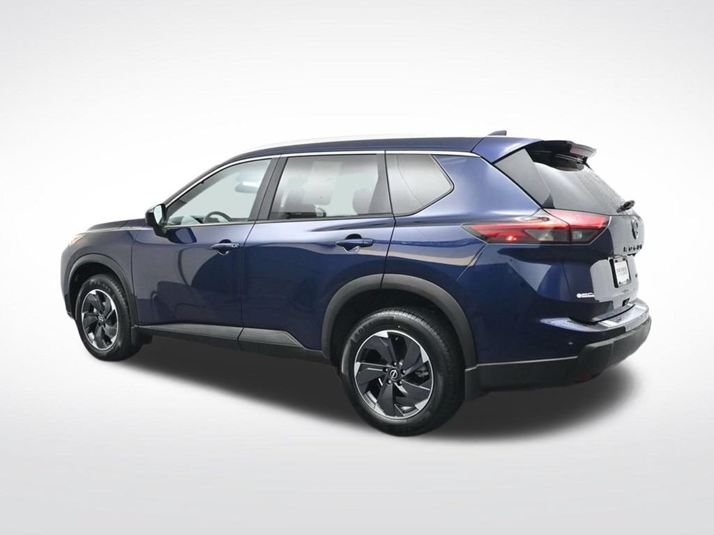 Used 2025 Nissan Rogue SV w/ SV Premium Package AWD/4WD image 6