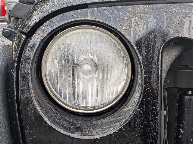 Used 2012 Jeep Wrangler Unlimited Sport image 9