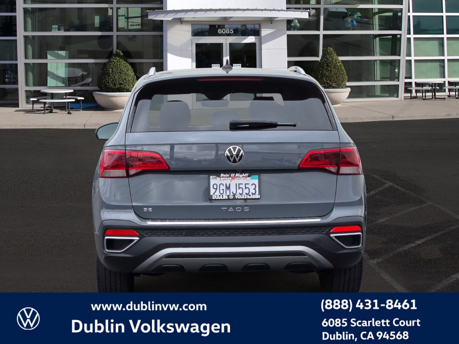 Certified 2023 Volkswagen Taos SE FWD image 5