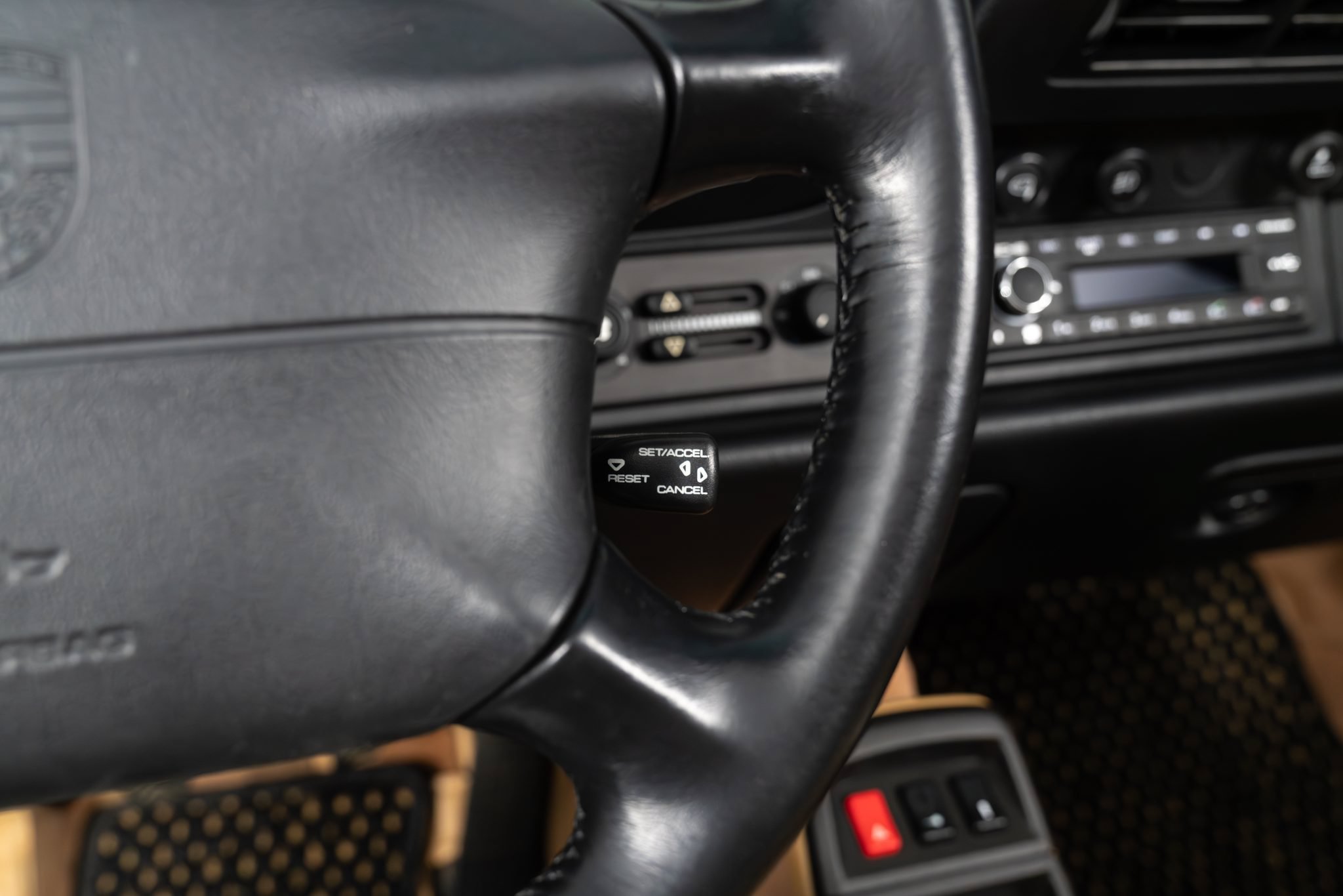 Used 1996 Porsche 911 Carrera RWD image 36