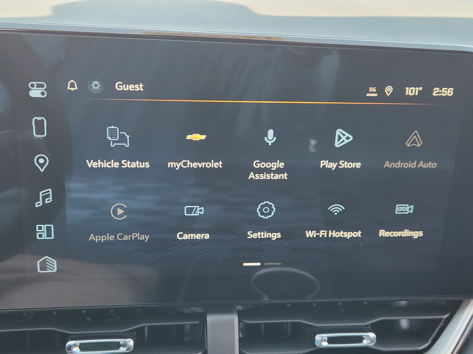 New 2027 Chevrolet Equinox LT w/ Safety and Technology Package FWD image 16