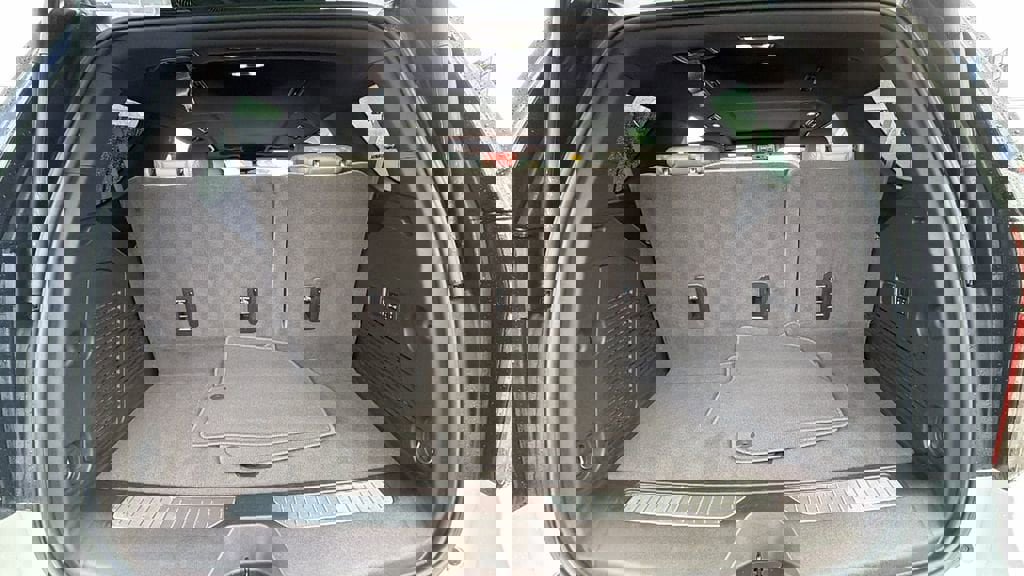 Used 2023 Chevrolet Tahoe Z71 w/ Luxury Package image 10