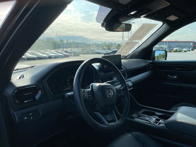 Certified 2025 Honda Pilot TrailSport image 13