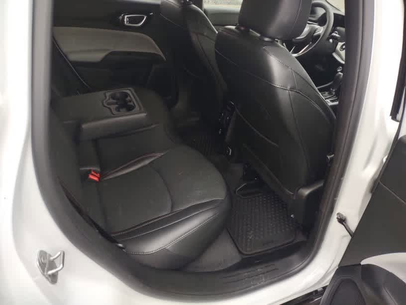 Used 2023 Jeep Compass Limited w/ Elite Group image 5