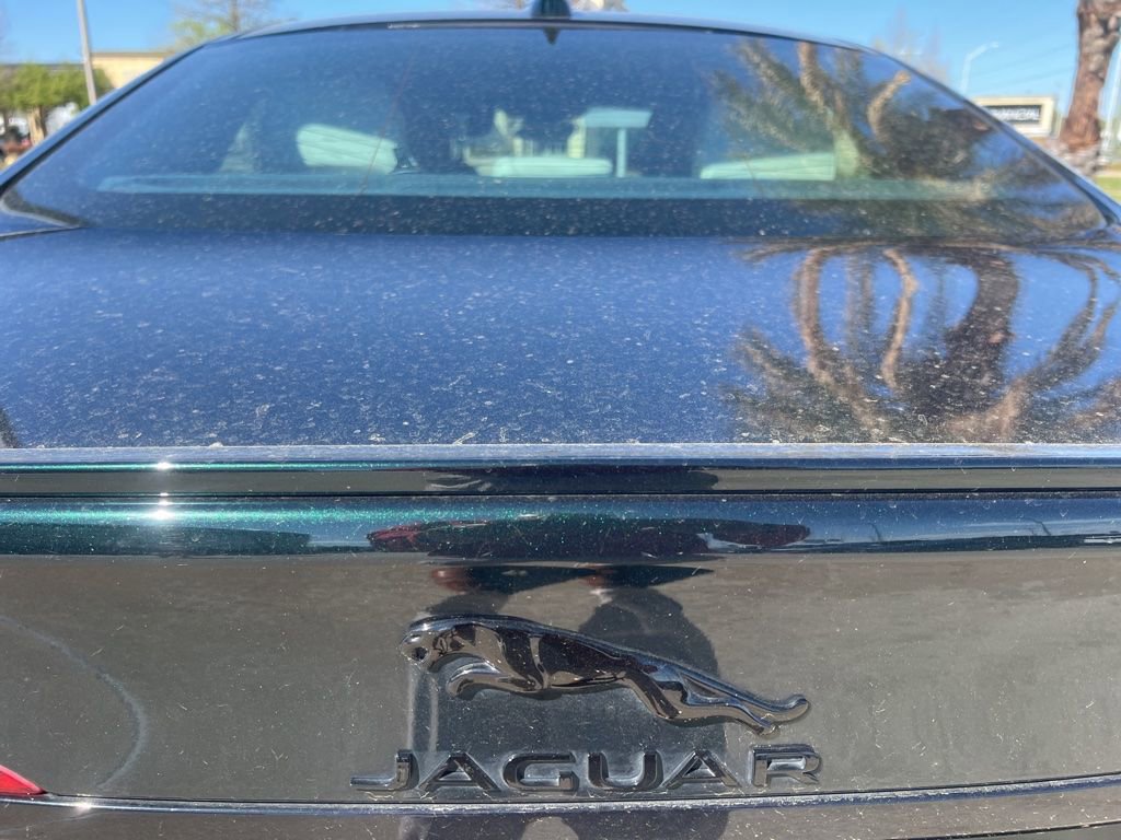 Used 2024 Jaguar XF R-Dynamic SE image 8