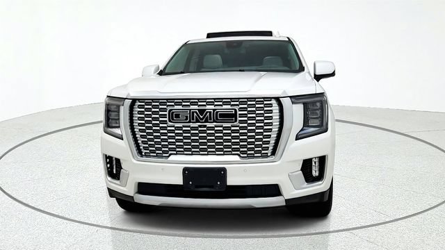 Used 2024 GMC Yukon Denali AWD/4WD image 2
