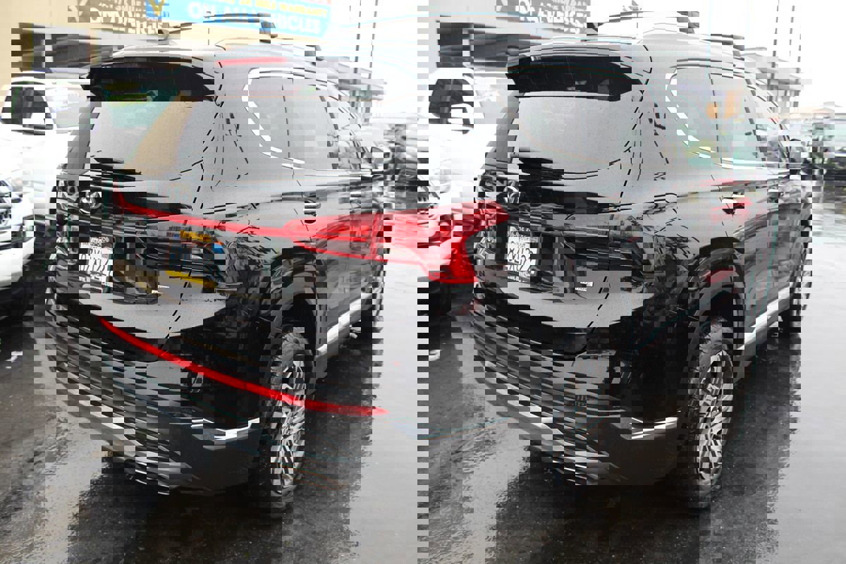 Used 2022 Hyundai Santa Fe SEL w/ Convenience Package image 7