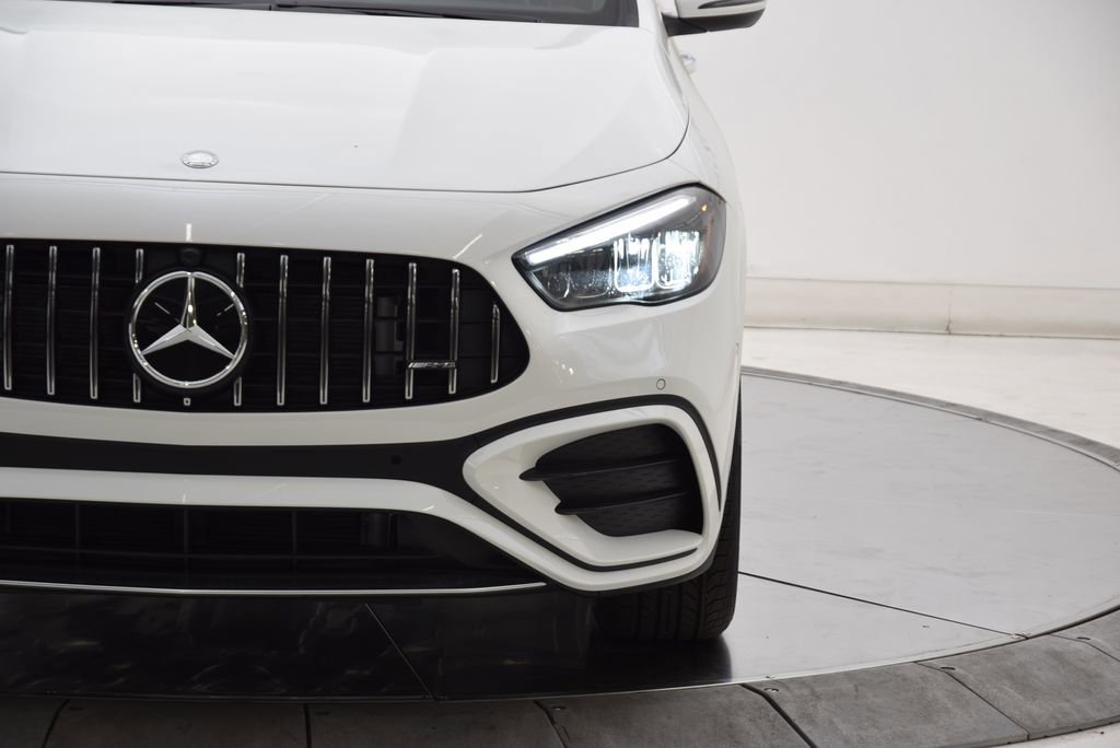 New 2026 Mercedes-Benz GLA 35 AMG 4MATIC image 10