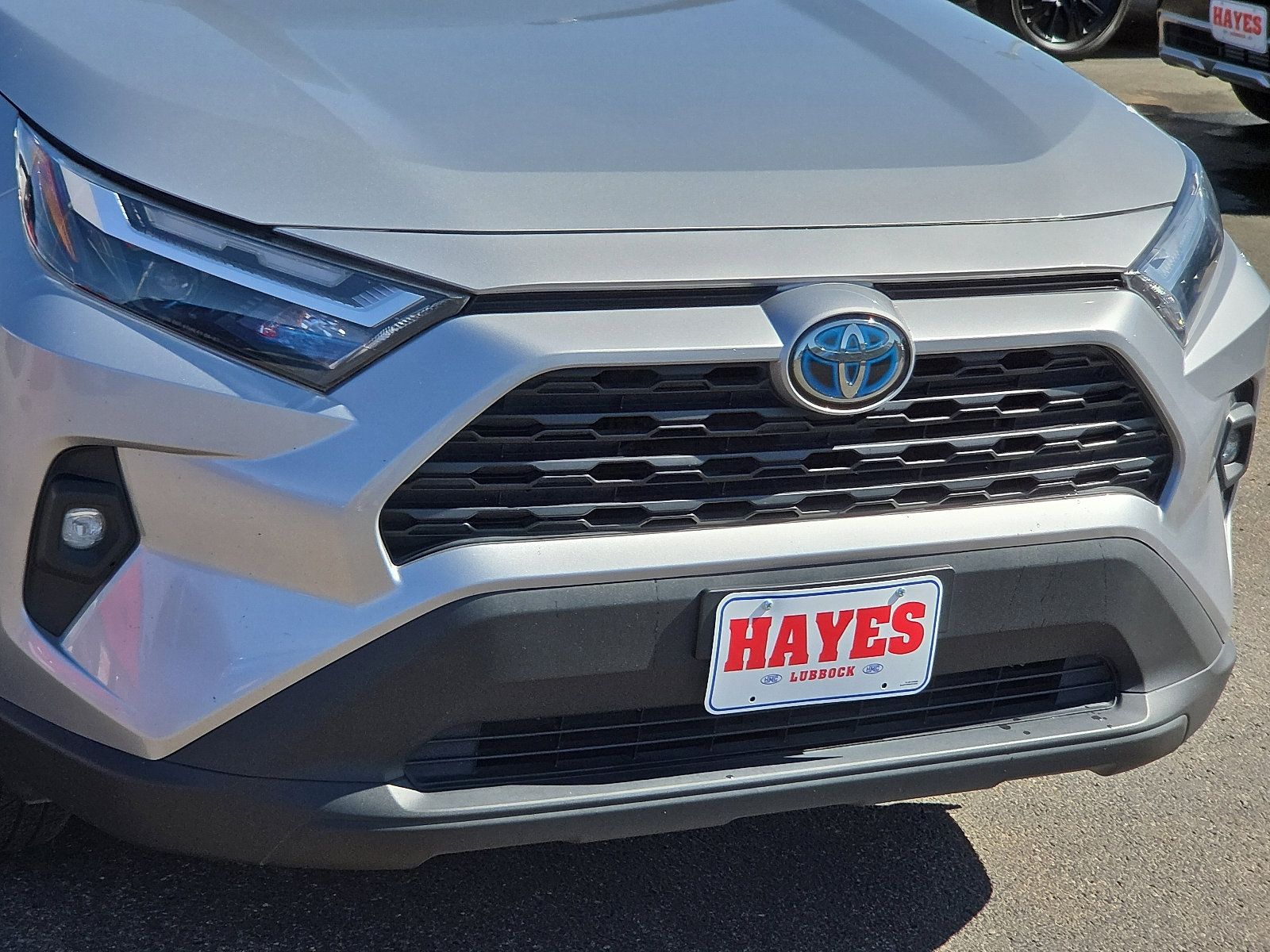 Used 2022 Toyota RAV4 XLE Premium AWD/4WD image 6