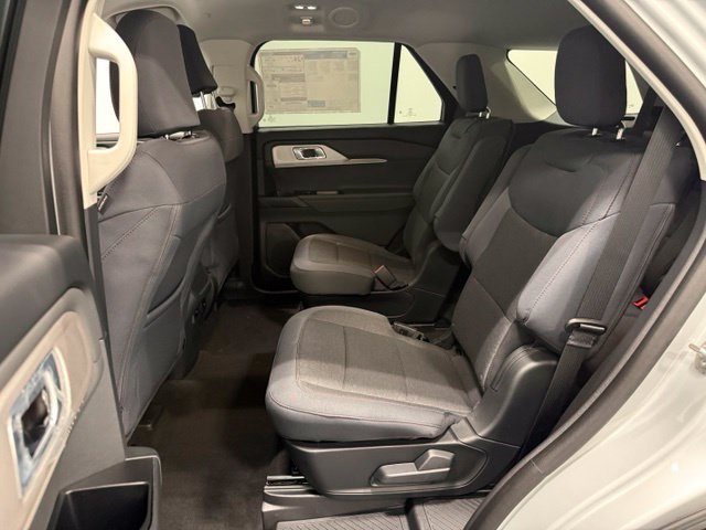 New 2026 Ford Explorer Active RWD image 25