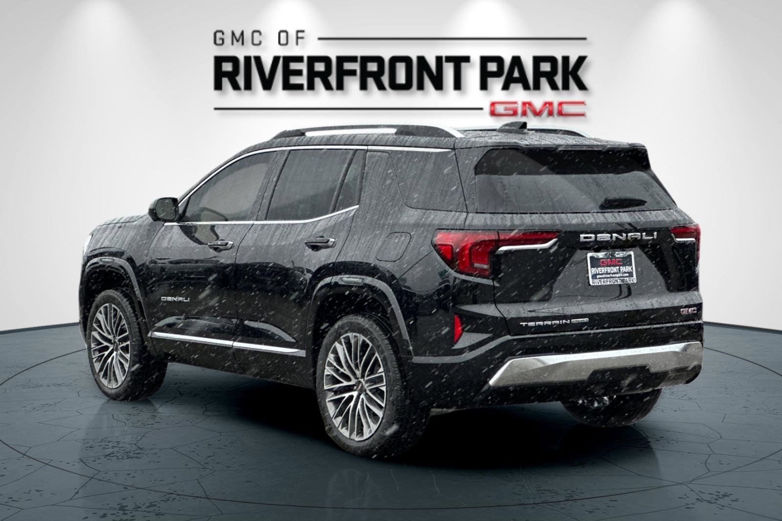 New 2026 GMC Terrain Denali w/ LPO, Floor Liner Package image 5