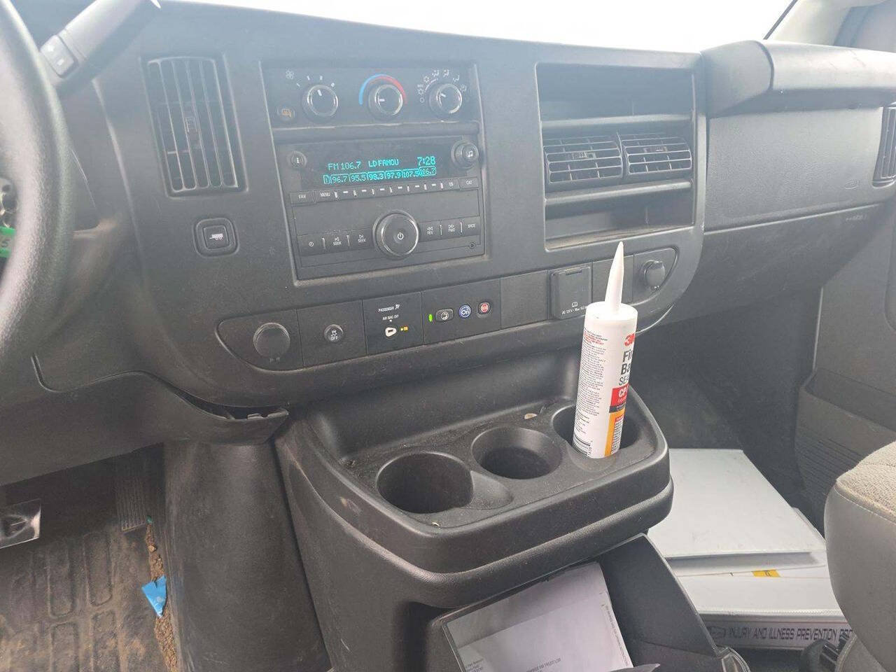 Used 2023 Chevrolet Express 2500 w/ Driver Convenience Package RWD image 7