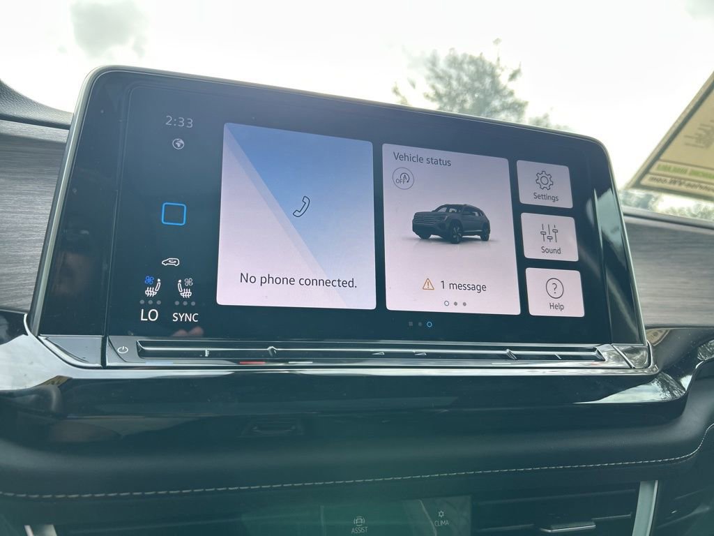 Used 2025 Volkswagen Atlas SEL Premium R-Line image 34