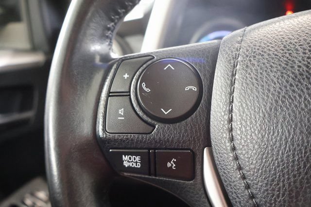 Used 2018 Toyota RAV4 XLE AWD/4WD image 16