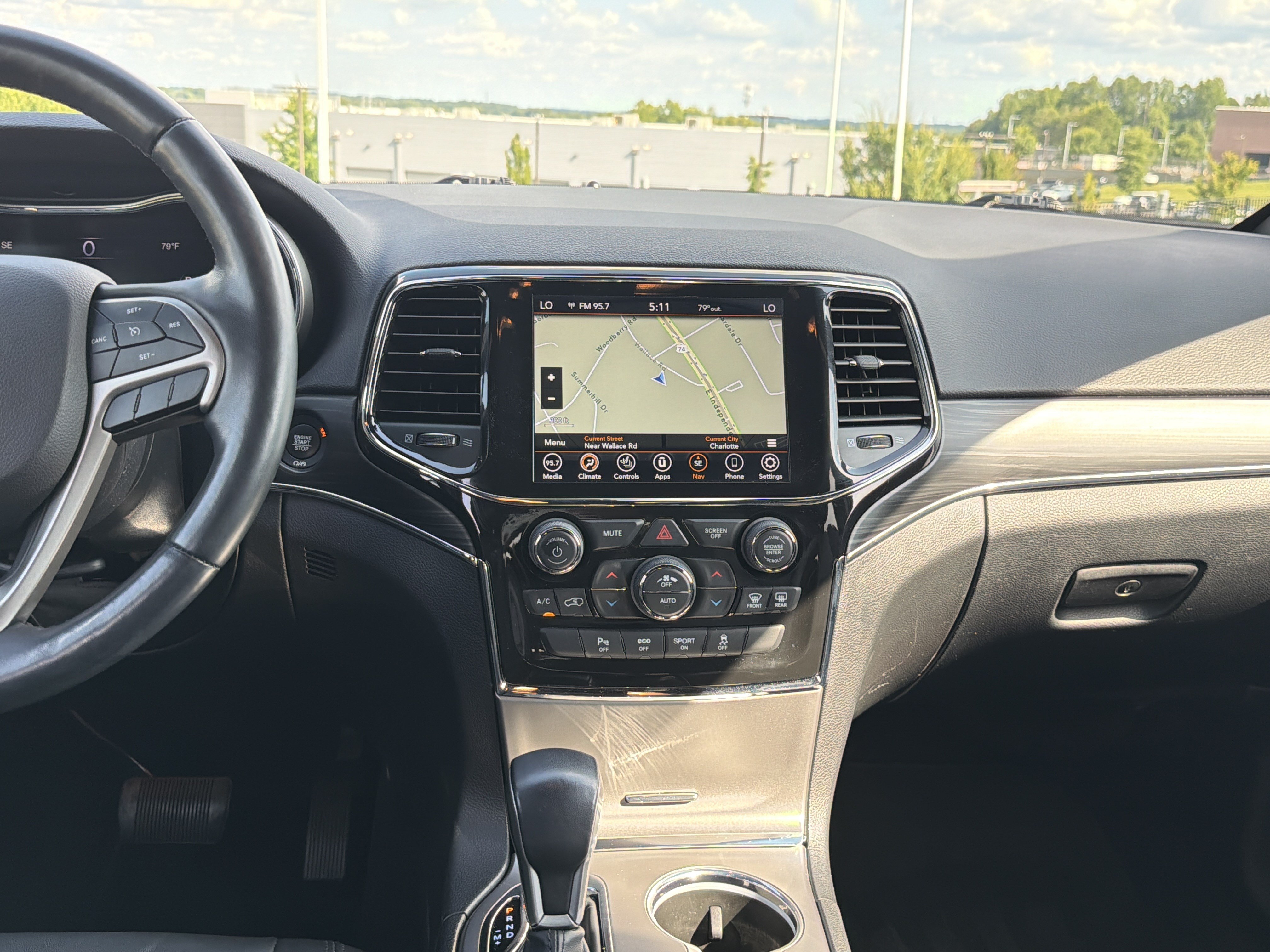 Used 2021 Jeep Grand Cherokee Limited AWD/4WD image 30