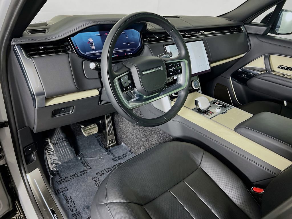 Used 2023 Land Rover Range Rover SV AWD/4WD image 9