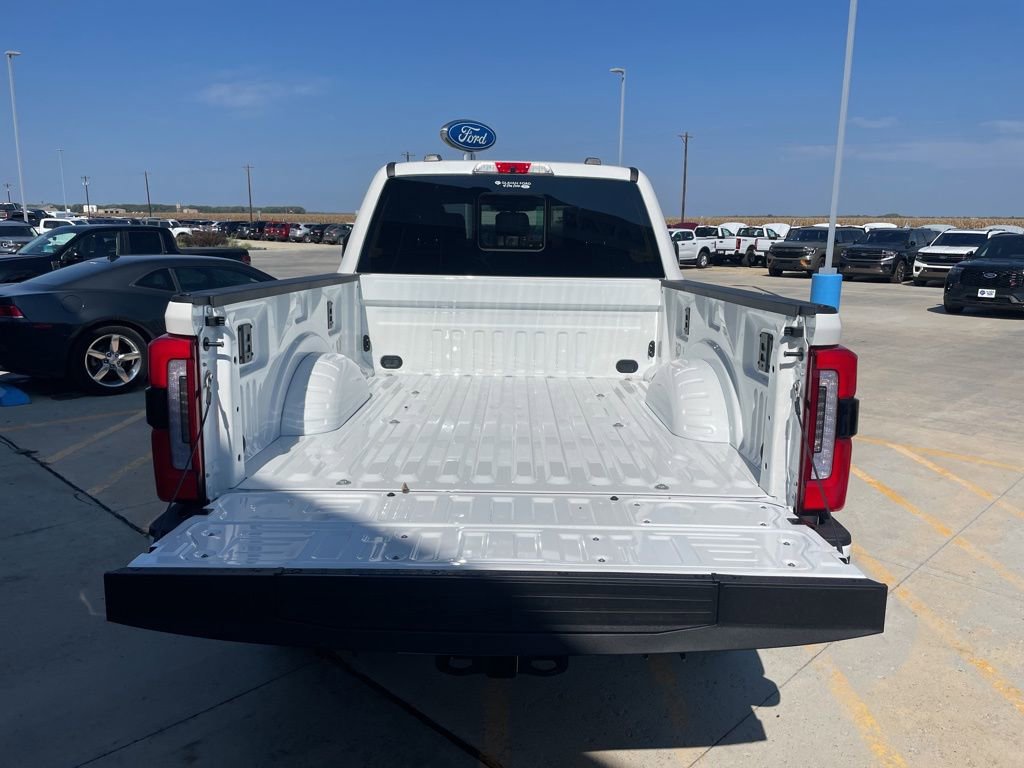 New 2026 Ford F350 Platinum w/ FX4 Off-Road Package image 7
