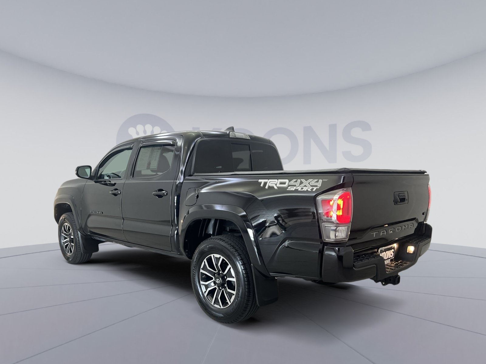 Used 2020 Toyota Tacoma TRD Sport AWD/4WD image 7