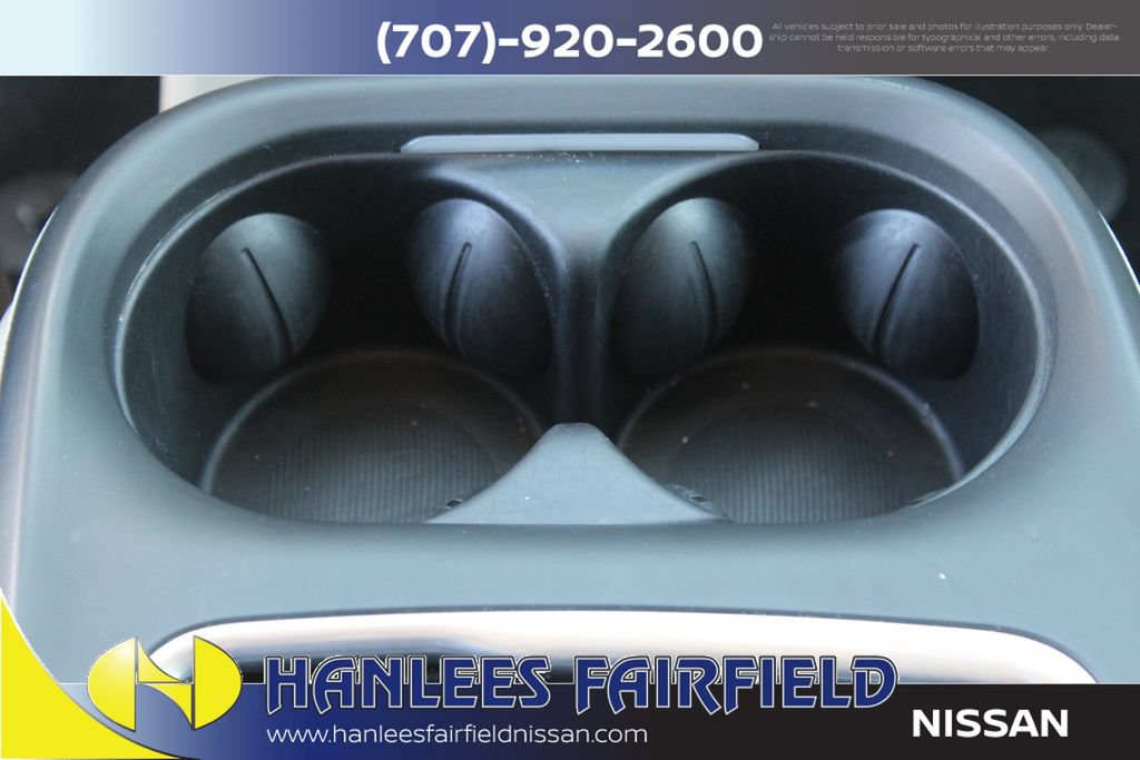 Used 2023 Chrysler Pacifica Touring-L FWD image 21