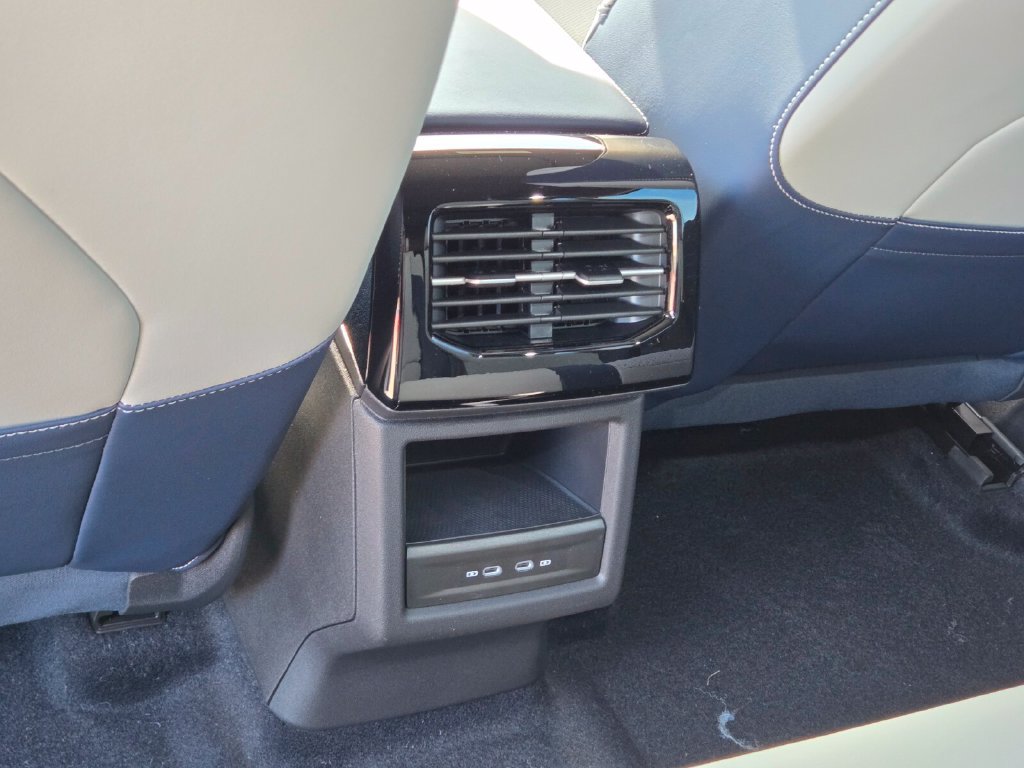 New 2026 Volkswagen ID.4 Pro S AWD/4WD image 8