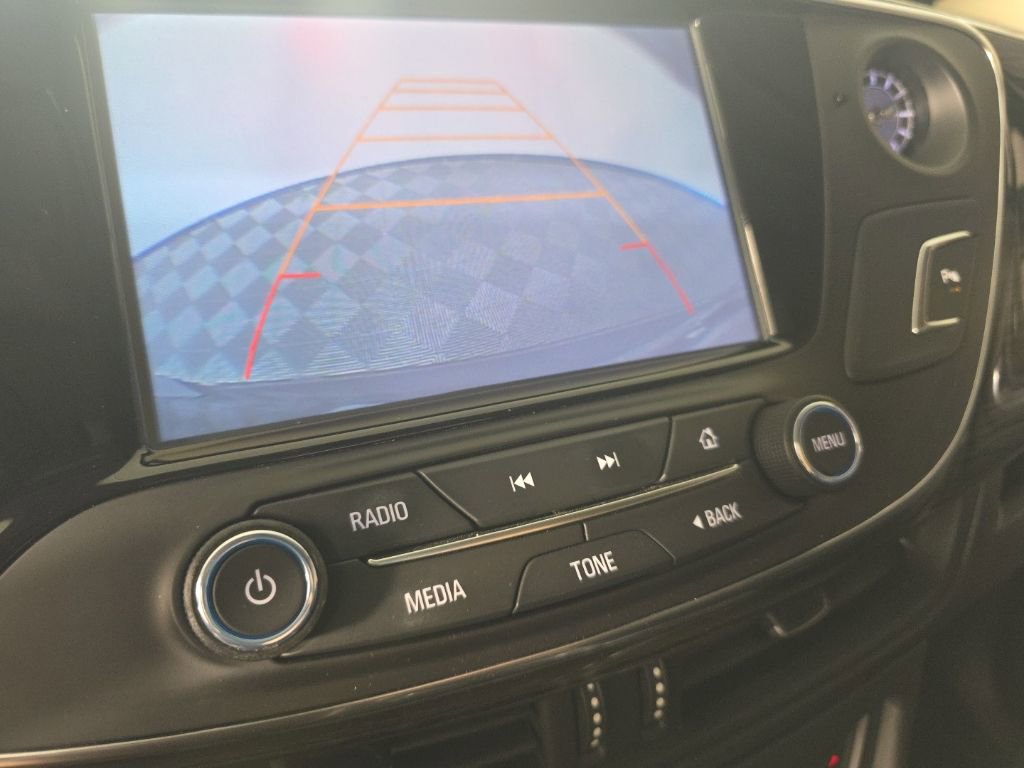 Used 2017 Buick Envision Essence w/ LPO, Cargo Package FWD image 18